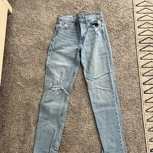 Gap, straight leg, districted Jean
